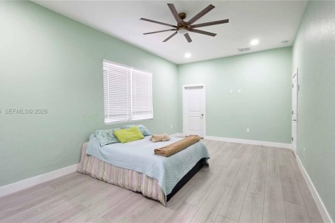 Casa en venta en Clewiston, Florida, 3 dormitorios, 204.38 m2 № 2027344 - foto 25