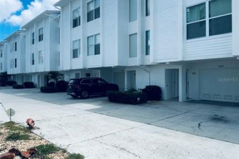 Adosado en alquiler en Englewood, Florida, 3 dormitorios, 147.71 m2 № 1910463 - foto 1