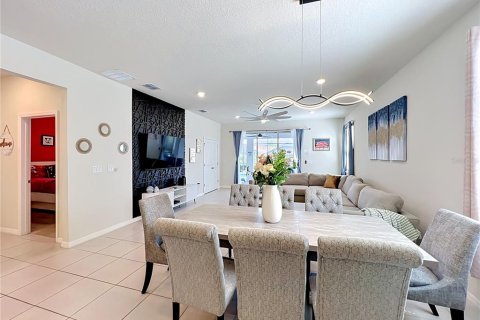 Villa ou maison à vendre à Davenport, Floride: 7 chambres, 288.18 m2 № 2305220 - photo 16