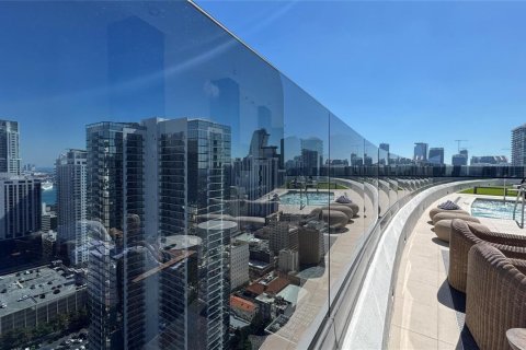 Condo in Miami, Florida, 1 bedroom  № 2245429 - photo 23