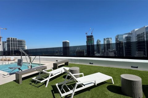 Condo in Miami, Florida, 1 bedroom  № 2245429 - photo 20