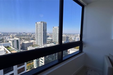 Condo in Miami, Florida, 1 bedroom  № 2245429 - photo 9