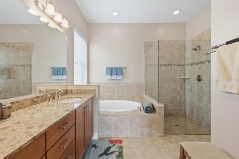 House in Bradenton, Florida 2 bedrooms, 162.86 sq.m. № 2200449 - photo 22