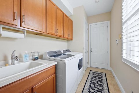 House in Bradenton, Florida 2 bedrooms, 162.86 sq.m. № 2200449 - photo 27