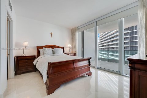 Condo in Miami, Florida, 3 bedrooms  № 1868527 - photo 13