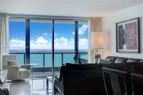 Condo in Miami, Florida, 3 bedrooms  № 1868527 - photo 3