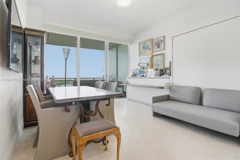 Купить кондоминиум в Бэл-Харбор, Флорида 3 спальни, 305.56м2, № 1949719 - фото 22