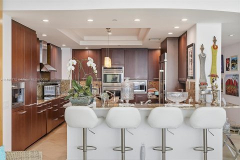 Купить кондоминиум в Бэл-Харбор, Флорида 3 спальни, 305.56м2, № 1949719 - фото 30