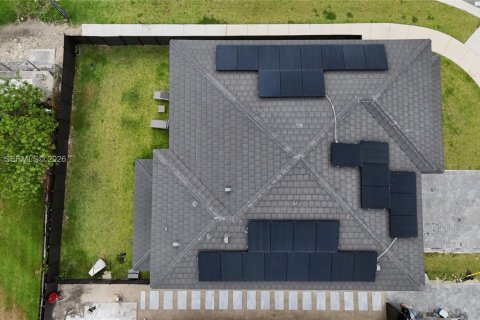 Villa ou maison à vendre à Miami, Floride: 5 chambres, 255.57 m2 № 2146499 - photo 8