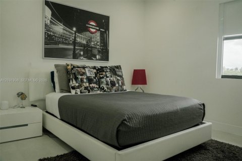 Villa ou maison à vendre à Miami, Floride: 5 chambres, 255.57 m2 № 2146499 - photo 24