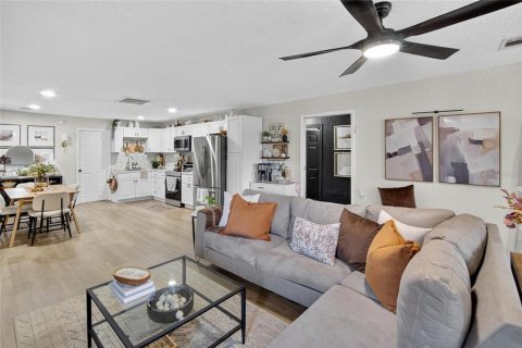 Casa en venta en Lake Wales, Florida, 3 dormitorios, 117.43 m2 № 1911419 - foto 9