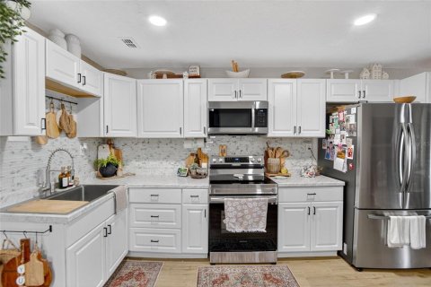 Casa en venta en Lake Wales, Florida, 3 dormitorios, 117.43 m2 № 1911419 - foto 18