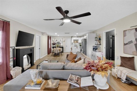 Casa en venta en Lake Wales, Florida, 3 dormitorios, 117.43 m2 № 1911419 - foto 13