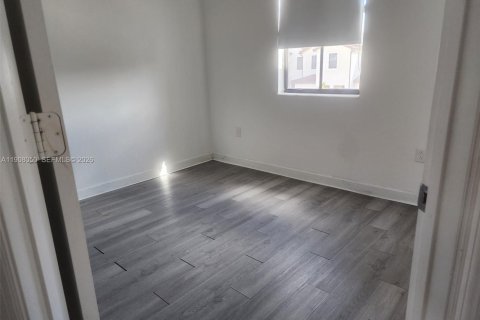 Villa ou maison à louer à Homestead, Floride: 3 chambres, 123.65 m2 № 1964826 - photo 5