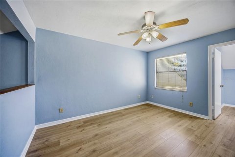 Condo in Gainesville, Florida, 2 bedrooms № 2115844 - photo 22