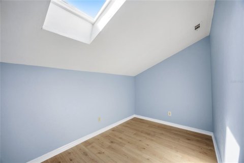 Condo in Gainesville, Florida, 2 bedrooms № 2115844 - photo 25