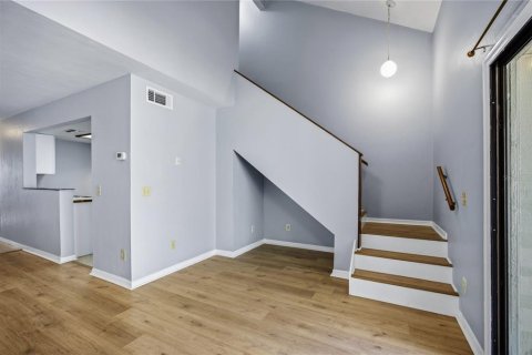 Condo in Gainesville, Florida, 2 bedrooms № 2115844 - photo 21