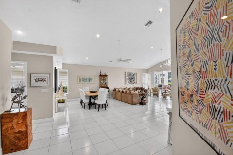 Villa ou maison à vendre à Boynton Beach, Floride: 3 chambres, 222.13 m2 № 2078239 - photo 3