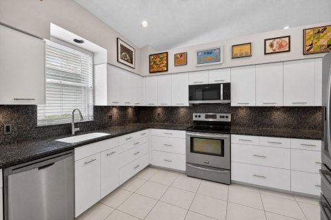 Villa ou maison à vendre à Boynton Beach, Floride: 3 chambres, 222.13 m2 № 2078239 - photo 19