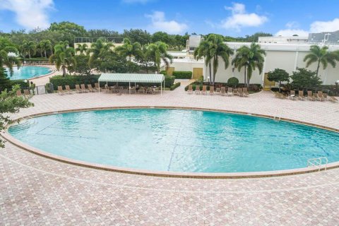 Condo in West Palm Beach, Florida, 2 bedrooms  № 2082187 - photo 23