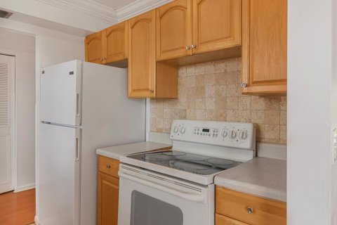 Condo in West Palm Beach, Florida, 2 bedrooms  № 2082187 - photo 6