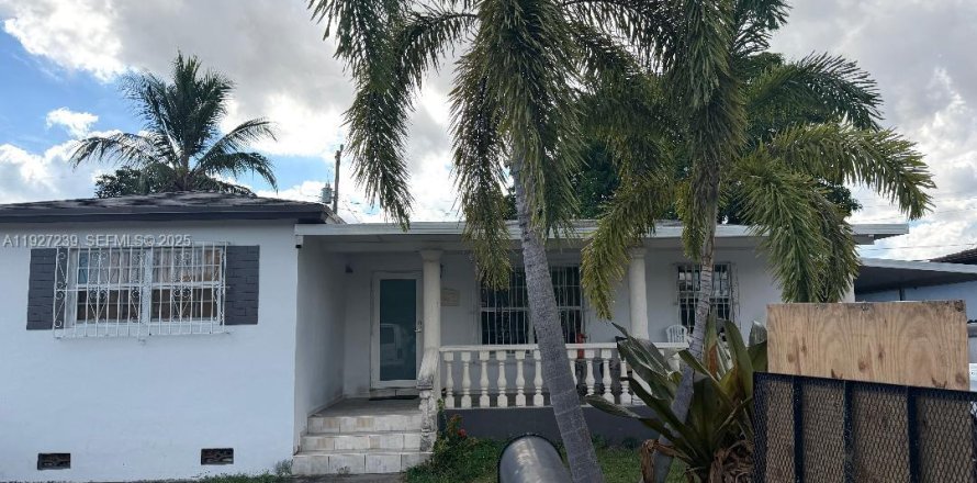 Casa en Miami, Florida 3 dormitorios, 143.81 m2 № 1986216