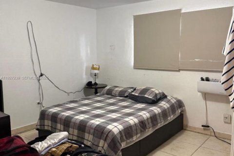 Casa en venta en Miami, Florida, 3 dormitorios, 143.81 m2 № 1986216 - foto 11