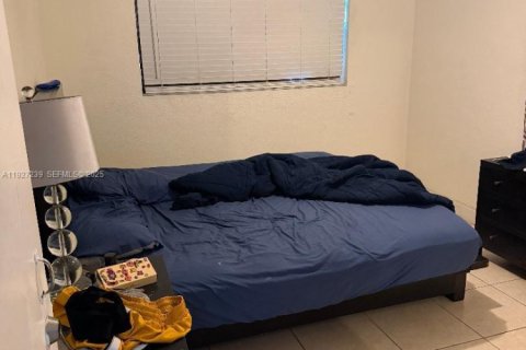 Casa en venta en Miami, Florida, 3 dormitorios, 143.81 m2 № 1986216 - foto 6