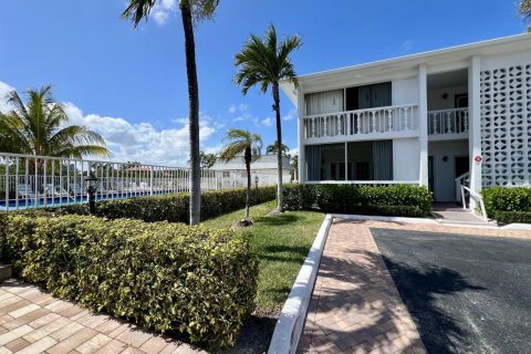 Copropriété à louer à South Palm Beach, Floride: 1 chambre, 66.33 m2 № 2260321 - photo 2