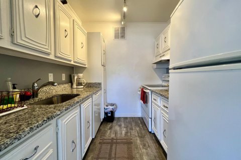 Copropriété à louer à South Palm Beach, Floride: 1 chambre, 66.33 m2 № 2260321 - photo 8