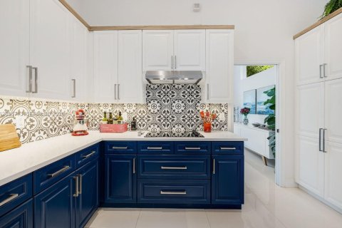 Casa en venta en Weston, Florida, 4 dormitorios, 295.06 m2 № 2355567 - foto 18