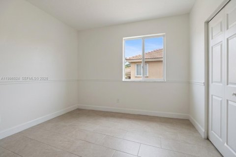 House in Homestead, Florida 4 bedrooms, 190.64 sq.m. № 2059439 - photo 19