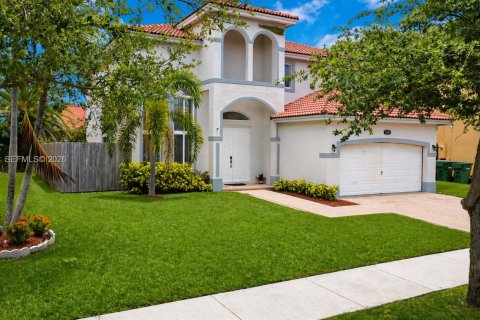 House in Homestead, Florida 4 bedrooms, 190.64 sq.m. № 2059439 - photo 5