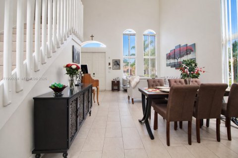 House in Homestead, Florida 4 bedrooms, 190.64 sq.m. № 2059439 - photo 13