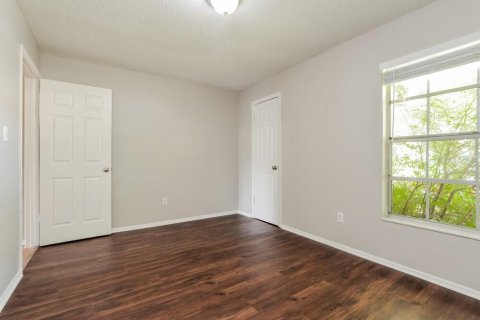 Villa ou maison à louer à Winter Springs, Floride: 4 chambres, 141.12 m2 № 2386088 - photo 12