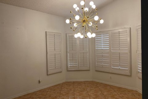 Villa ou maison à vendre à Lake Worth, Floride: 3 chambres, 192.96 m2 № 2407310 - photo 3