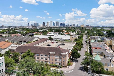 Condo à Tampa, Floride, 1 chambre  № 2358162