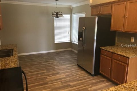 Casa en alquiler en Deltona, Florida, 3 dormitorios, 150.32 m2 № 1893921 - foto 3