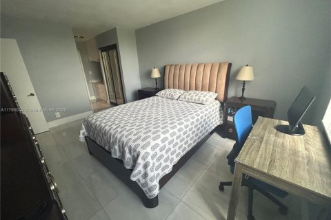 Снять в аренду кондоминиум в Пемброк-Пайнс, Флорида 1 спальня, 74.32м2, № 1958009 - фото 16