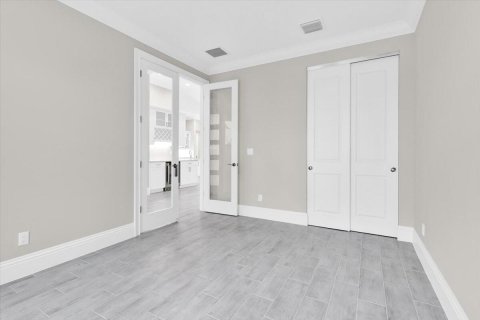 Casa en venta en Port St. Lucie, Florida, 5 dormitorios, 264.21 m2 № 2382889 - foto 26