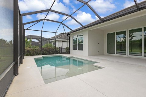 Casa en venta en Port St. Lucie, Florida, 5 dormitorios, 264.21 m2 № 2382889 - foto 4