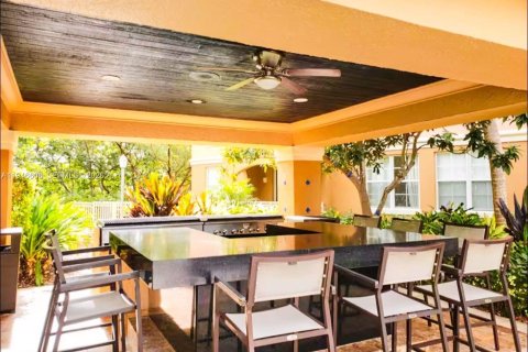 Condo in Aventura, Florida, 1 bedroom  № 2002938 - photo 21