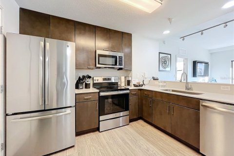 Condo in Winter Garden, Florida, 3 bedrooms  № 1721663 - photo 6