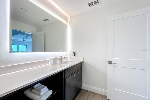 Condo in Winter Garden, Florida, 3 bedrooms  № 1721663 - photo 21