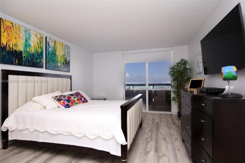 Condominio en alquiler en Miami Beach, Florida, 2 dormitorios, 96.06 m2 № 2055605 - foto 6