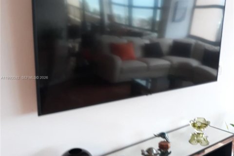 Condominio en alquiler en Miami Beach, Florida, 2 dormitorios, 96.06 m2 № 2055605 - foto 4