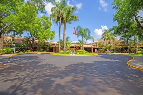 Condo in Sunrise, Florida, 2 bedrooms  № 1968789 - photo 29