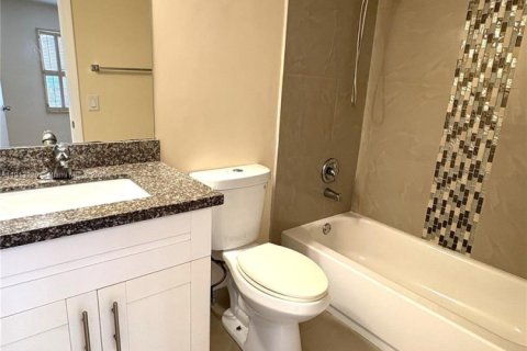 Condo in Sunrise, Florida, 2 bedrooms  № 1968789 - photo 19