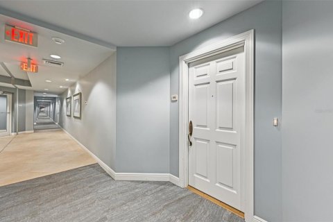 Copropriété à louer à Sarasota, Floride: 2 chambres, 160.26 m2 № 1870835 - photo 4