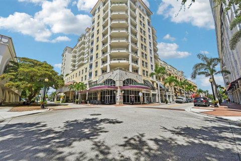 Copropriété à louer à Sarasota, Floride: 2 chambres, 160.26 m2 № 1870835 - photo 1